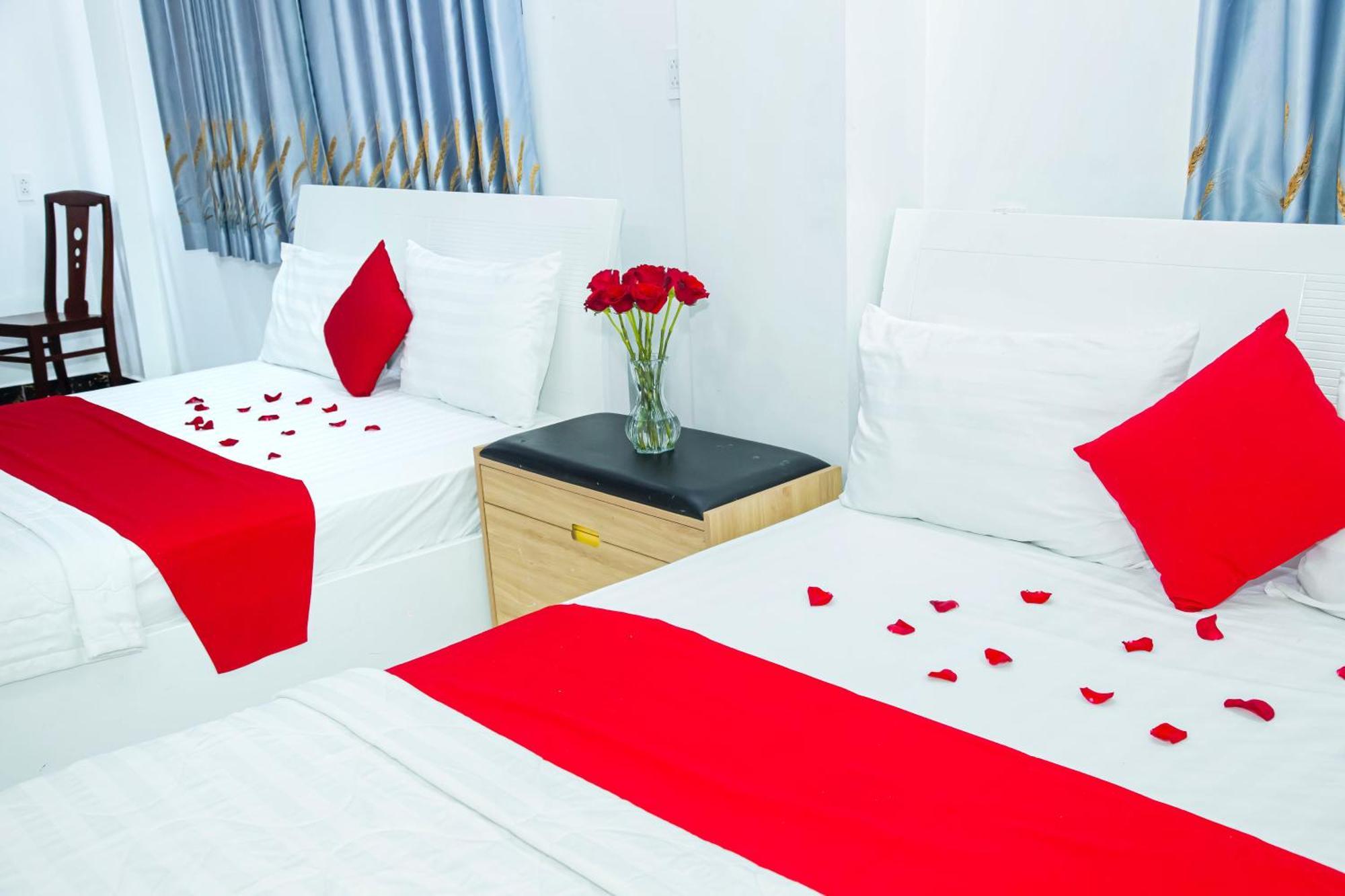 Gia Bao Hotel Quan 7 Ho Chi Minh City Bagian luar foto