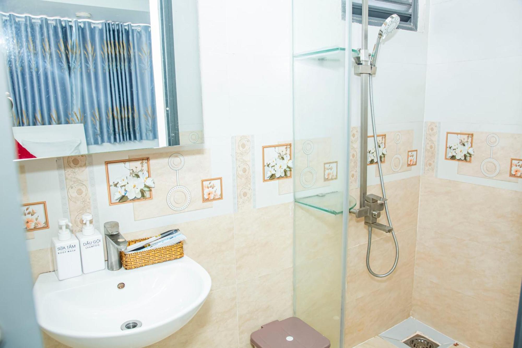 Gia Bao Hotel Quan 7 Ho Chi Minh City Bagian luar foto